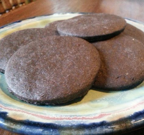 Nabisco Famous Chocolate Wafers, Wafers Recipe, Dark Chocolate Desserts, Chocolate Wafer, Chocolate Wafer Cookies, Sugar Free Cheesecake, Famous Chocolate, Wafer Cookies, Chocolate Wafers