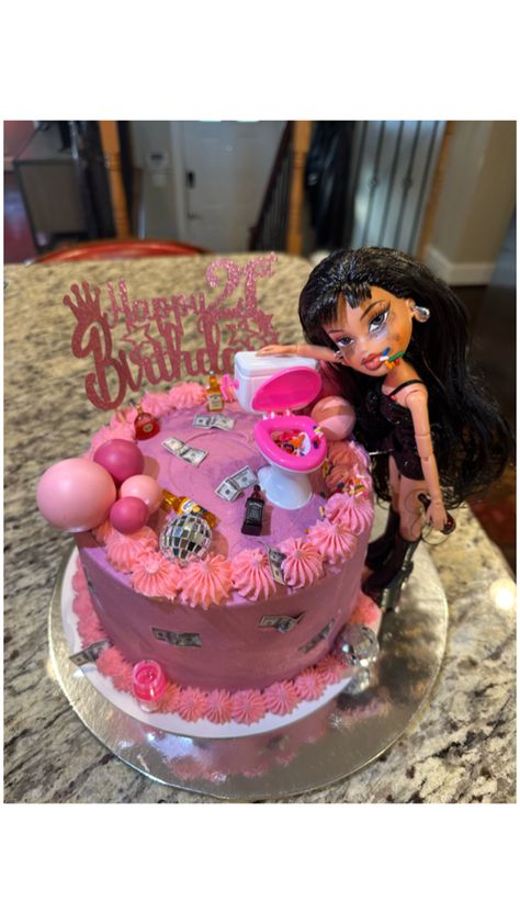 Bratz Birthday Cake, Bratz Birthday, Drunk Barbie Cake, Barbie Cake, 21st Birthday, Pink Aesthetic, Birthday Cake, Black Pink, Cake