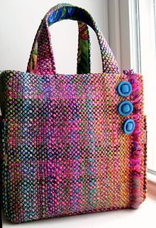 Saori Weaving, Sacs Tote Bags, Weaving Loom Projects, Handwoven Bag, Sac Diy, Rigid Heddle Weaving, Weaving Textiles, Tote Bags Handmade, Handmade Purses