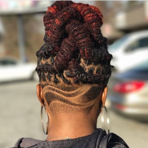 209 Likes, 2 Comments - theCut (@thecutapp) on Instagram: “Artist: @inky_suave Follow and show some love. Use #thecutapp for reposts and follows #barbergang…” Undercut Dreads, Dreadlocks Undercut, Women Dreads, Undercut Natural Hair, Undercut Ideas, Undercut Hair Designs, Ladies Hairstyles, Shaved Hairstyles, Undercut Hairstyles Women