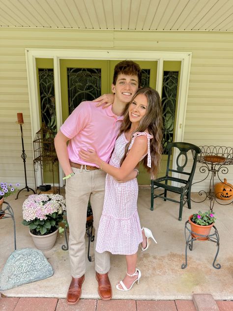 #couple#boyfriend#matchingcouple#outfits#aesthetic#pink#spring#easter#dress Easter Sunday Outfit Church, Easter Sunday Outfit, Couple Boyfriend, Church Aesthetic, Church Fits, Couples Outfit, Matching Couple Outfits, Pink Spring, Easter Outfit