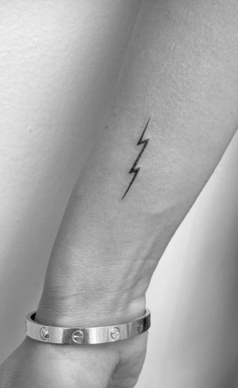 Feminine Lightning Bolt Tattoo, Lightening Tattoos Women, Dainty Lightning Bolt Tattoo, Made Of Lightning Tattoo, Zap Tattoo, Lightening Bolt Tattoo Arm, Lighting Bolts Tattoos, Small Lightening Bolt Tattoos, Lightning Bolt Tattoo Down Arm