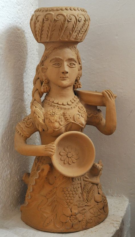 Clay Woman Oaxaca | by Teyacapan Clay Figures Ideas, Kulhad Art, Mexican Clay Art, Spring Sculpture, Air Dry Clay Projects Mexican, Clay Sculpture Of Women, Pottery Woman, Clay Woman, Faces Anatomy