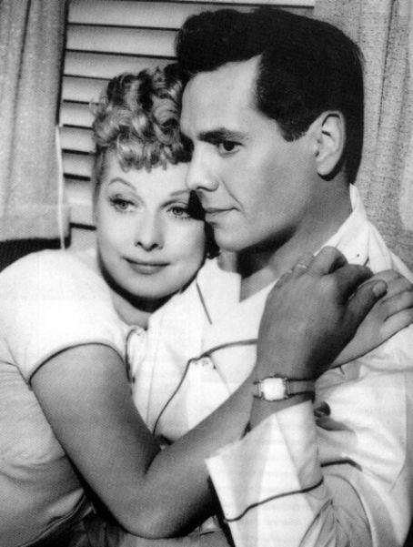 Lucille Ball and Desi Arnaz Oud Hollywood, Lucille Ball Desi Arnaz, Lucy And Ricky, Candice Bergen, Loretta Young, Jane Russell, Desi Arnaz, Elizabeth Montgomery, Angela Lansbury