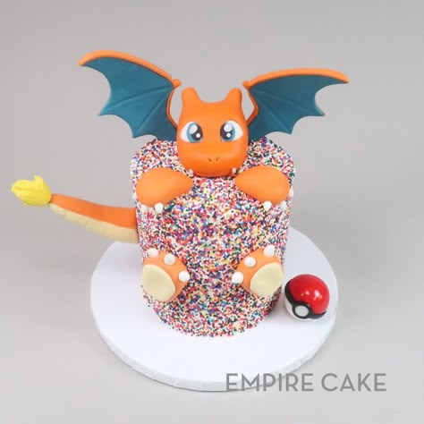 Felix Birthday Cake, Charmander Cake, Charizard Cake, Pokemon Cake Ideas, Pokemon Torte, Pokemon Party Decorations, Pokemon Birthday Cake, Pokémon Birthday, Pokémon Party