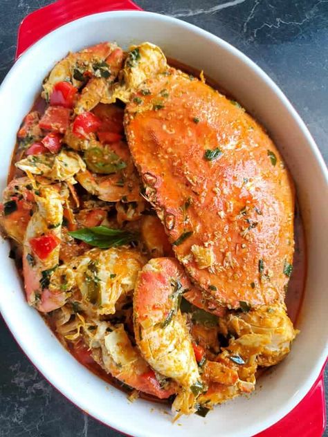 Dungeonous Crab Recipe, Curry Crab Recipe, Blue Crab Recipes, Dungeness Crab Recipes, Curry Recipes Easy, Curry Ingredients, Crab Dishes, Dungeness Crab, Delicious Seafood Recipes