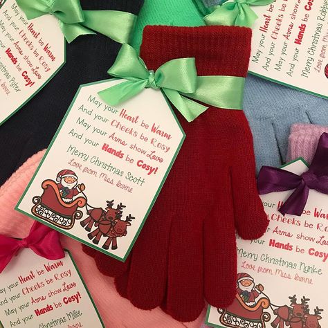 Student Christmas Gifts From Teacher Gloves, Mitten Gifts For Students, Kids Gloves Christmas Gift, Christmas Gifts From Teacher To Students Classroom, Christmas Gift Ideas For Preschoolers From Teacher, Kindergarten Class Christmas Gift Ideas, Glove Christmas Gifts For Students, Christmas Gloves Gift Ideas, Glove Gift Ideas Christmas