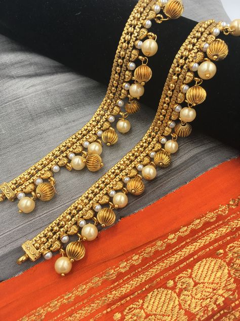 Payal - Moti and Golden Beads Golden Payal Design, Gold Payal, Payal Design, Anklet Design, Silver Payal, Anklets Indian, Bridal Anklet, Leather Anklets, Beautiful Anklet