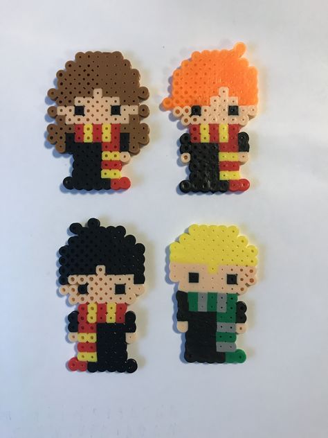 harry, ron, hermione, and draco perler bead patterns Patterns For Perler Beads, Iron Beads Harry Potter, Duolingo Perler Beads, Beads Perler Ideas, Harry Potter Hama Beads Pattern, Girly Perler Bead Patterns, Hama Beads Patterns Harry Potter, Perler Bead Patterns Harry Potter, Hama Beads Patterns Disney