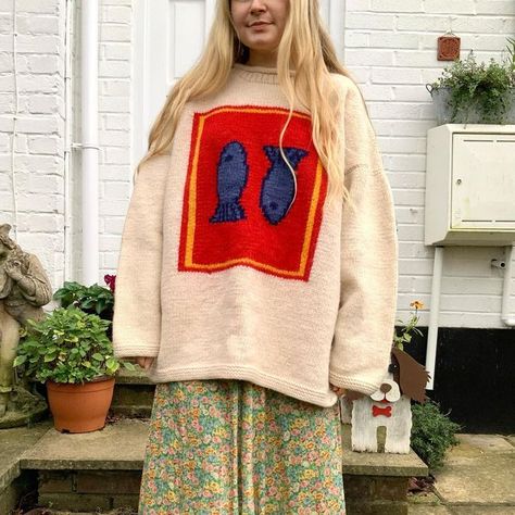 Eleanor on Instagram: "SOLD 💫 VINTAGE fish jumper! 🐟 Hand knitted wool jumper, with two fish on the front & back. The brand is Pachamama. No size stated but would say around an XL. Measurements on request! Made from chunky wool. In great condition 🐟 All the knits are vintage so light wear is to be expected. Any obvious flaws will be noted in the description. 🐠" Two Fish, Wool Jumper, Chunky Wool, Mode Inspiration, Clothing Ideas, Creative Fashion, Look Cool, Look Fashion, Aesthetic Clothes