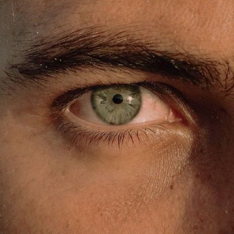 Light Green Eyes Men, Hooded Eyes Men, Green Eyes Aesthetic Male, Male Green Eyes, Pale Green Eyes, Light Green Eyes, Grey Green Eyes, Olive Green Eyes, Jade Eyes