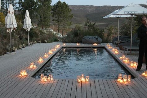 Proposal By The Pool, Candles Around Pool, Swimming Pool Wedding Proposal, Candles Around Pool Wedding, Swimming Pool Decorations For Wedding, Swimming Pool Wedding Decoration, Floating Candles In Pool, Floating Candles Pool, Flowers In Pool