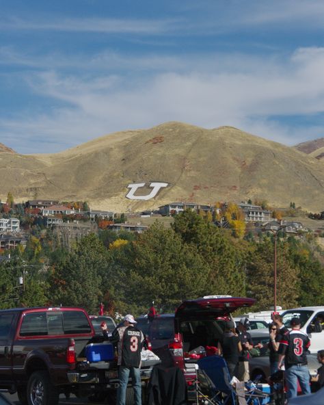 Block U. One of my favorite things in SLC at the University of Utah. The lights on it always blink on the nights the Utes win. U Of Utah, Slc Utah, Tail Gate, Utah Utes, Film Photos, The Nights, University Of Utah, My Favorite Things, Special Places