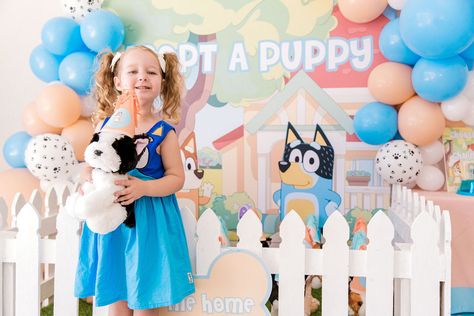 Kids Grazing Table, Adopt A Puppy Birthday Party, Party Kids Table, Fiesta Bluey, Second Birthday Boys, Puppy Birthday Party, Adopt A Puppy, Bluey Party