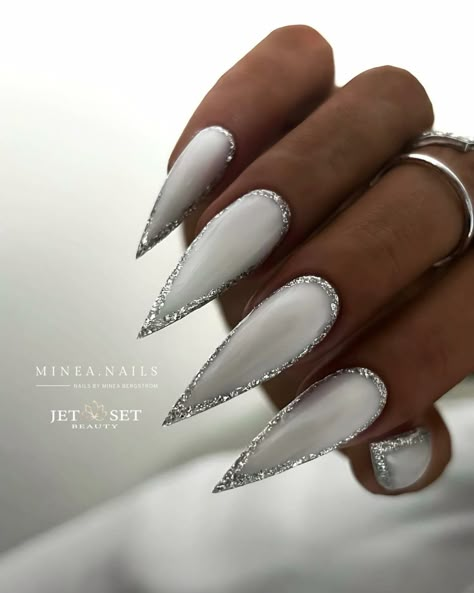 White Stiletto Nails, Silver Nail Designs, White And Silver Nails, Milky Nails, Wow Nails, Stiletto Nails Designs, New Year's Nails, Silver Nails, Homecoming Nails