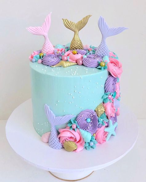 Gökkuşaği Pasta, Little Mermaid Cakes, Mermaid Theme Birthday Party, Mermaid Birthday Cakes, Little Mermaid Birthday, Mermaid Theme Birthday, Mermaid Cakes, Acrylic Cake Topper, Mermaid Tails