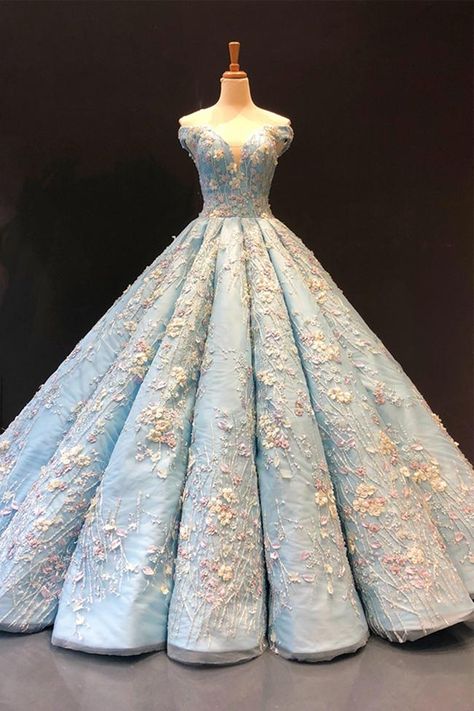 Wading Dress, Medieval Ball Gown, Light Blue Ball Gown, Blue Ball Gown, Ball Gown Prom Dress, Beautiful Ball Gowns, Sweet 15 Dresses, Beautiful Ball, Blue Ball Gowns