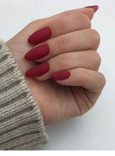 Matte Burgundy Nails, Matte Red Nails, Manicure Natural, Cute Red Nails, Unghie Sfumate, Matte Nail Art, Lovely Nails, Burgundy Nails, Nails Red