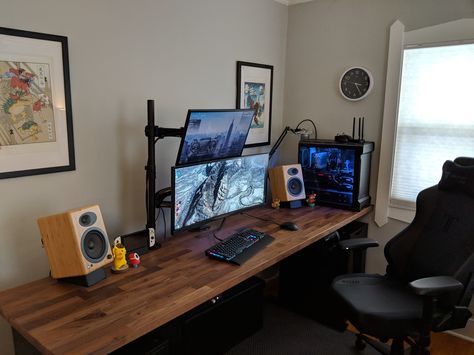 Karlby countertop from ikea Autonomous adjustable height desk frame from amazon: https://smile.amazon.com/Autonomous-SmartDesk-Height-Adjustable-Standing-Motor/dp/B00YET9MHK/ref=redir_mobile_desktop?_encoding=UTF8&psc=1&ref=ppx_pop_mob_b_pd_title Watercooled Pc, Game Setup, Gaming Desk Setup, Desk Diy, Computer Desk Setup, Desktop Setup, Pc Desk, Simple Desk, Computer Room