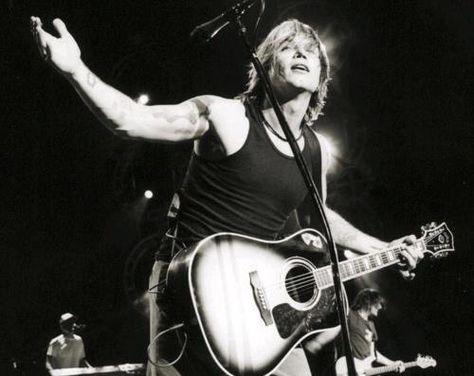 Johnny Rzeznik of the Goo Goo Dolls <3 stole from the Dizzy Up The Girl Facebook page Johnny Kelly Type O Negative, Johnny Rzeznik, Dave Grohl Black And White, John Rzeznik Goo Goo Dolls, Nikki Sixx Black And White, The Goo Goo Dolls, John Rzeznik, Jake Bugg, Morrison Hotel