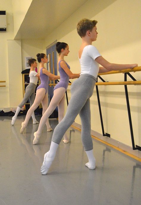 Male Ballerina, Boys Ballet, Ballet Men, Boys Dance, Ballet Practice, Guys In Skirts, Male Ballet, Billy Elliot, Ballet Boys