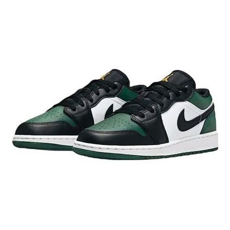 ad eBay - Find many great new & used options and get the best deals for Nike Boys Air Jordan 1 Low 553560-371 Green Lace Up Sneaker Shoes Size 4.5Y at the best online prices at eBay! Free shipping for many products! Air Jordan 1 Low Green, Jordan 1 Low Green, Shoes Size 4, Nike Model, All Nike Shoes, Nike Models, Nike Boys, Nike Boy, Air Jordan 1 Low