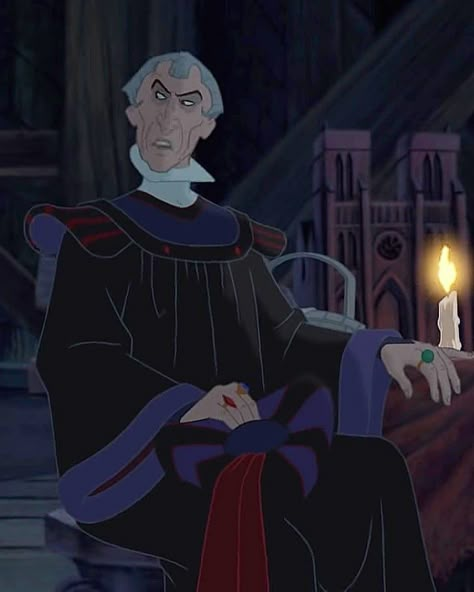 Judge Frollo, Frollo Disney, Judge Claude Frollo, Noter Dame, Intj Characters, Esmeralda Disney, Claude Frollo, Cosplay Disney, Evil Disney