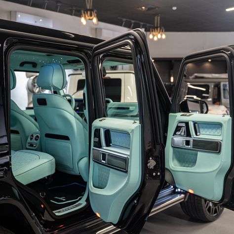 Black G Wagon Red Interior, G Wagon Inside, G Wagon Brabus, Brabus G Wagon, G Wagon Interior, Ride It, Leather Seats, Pretty Cars, G Wagon