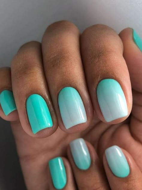 Summer Gel Nails 2023: 21 Ideas Turquoise Sns Nails, Ombre Beach Nails Summer, Sns Nails Colors Summer Short, Aqua Blue Nails Turquoise, Cute Sns Nail Ideas For Spring, Summer Nails 2023 Teal, Teal Summer Nails Turquoise, Teal Ombre Nails Short, Turquoise Beach Nails