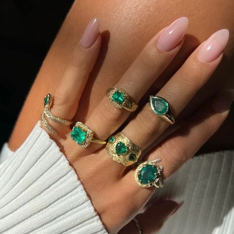 Logan Hollowell 18k Baby Queen Emerald Asscher Cut Ring with Pave Diamonds Logan Hollowell, Elegant Crown, Asscher Cut Ring, Colombian Emerald Ring, Queen Rings, Baby Queen, Columbian Emeralds, Luxury Necklace, Zambian Emerald