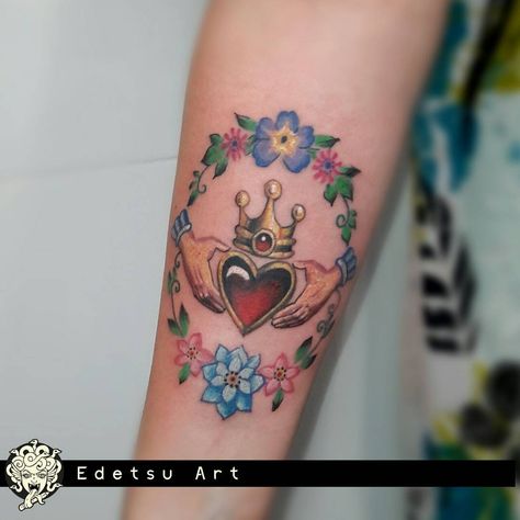 Claddagh Floral Tattoo | Tattoo Ideas and Inspiration Claddagh Tattoo Design, Claddagh Tattoo Women, Irish Claddagh Tattoo, Claddagh Tattoo, Irish Tattoo, Irish Tattoos, Patchwork Sleeve, Irish Claddagh, Bullfinch