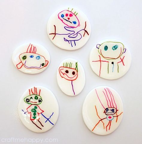 Learn how to make DIY fridge magnets for decor or for gifts! You'll get over 50 projects ideas in a variety of styles; great for beginners. Refrigerator Magnets Organization, Refrigerator Magnets Diy, Diy Magnets Fridge, Handmade Fridge Magnets, Polaroid Magnets, Baby Footprint Crafts, Diy Fridge Magnets, Miniature Map, Clothespin Magnets