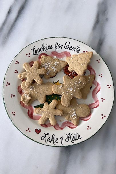 Cookie Plates For Santa, Santa Plate Ideas, Santa Cookie Plate, Cookies For Santa Plate, Santa Cookie, Cookie Plate, Santa Plate, Cookies For Santa, Santa Cookies