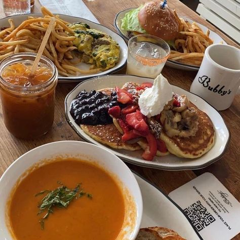 Bubby's on Instagram: "Pancakes&toppings did the thing, and tomato soup our Woman King 🫶 📸: @nycwithriya" Bubbys New York, Woman King, Pancake Toppings, New York Food, Tomato Soup, The Thing, Pancakes, Cafe, New York