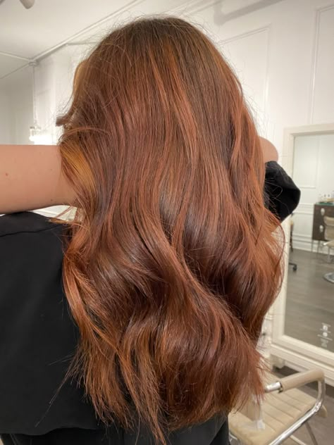 Copper Hair Dye Ideas, Copperish Brown Hair, Copper Hair On Brown Hair, Copper Hair With Brown, Auburn Dyed Hair, Brunette To Copper Hair Before And After, Brown To Ginger Hair, Copper Hair Outfit Ideas, Brown To Copper Hair