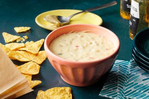 Copycat Chipotle Queso – Taste of Home Chipotle Queso Recipe, Chipotle Queso, Pistachio Pudding Cake, Copycat Chipotle, Vegetarian Casserole, Homemade Dips, Queso Recipe, Pudding Cake, Salad Dressings