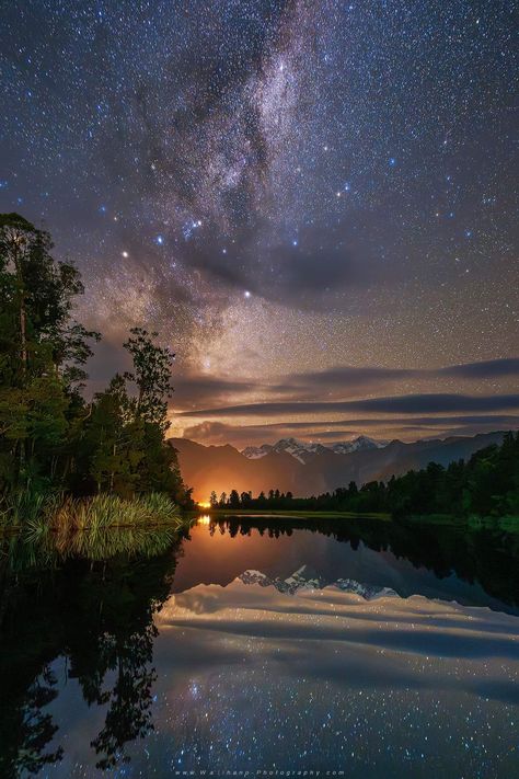 New Zealand Landscape, Sky Mountain, New Zealand Travel, Banff National Park, Mountain Lake, Night Photography, Sky Photography, Night Skies, Places To Travel