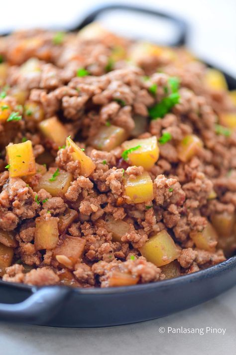 Pork Giniling with Oyster Sauce Giniling Recipe, Mexico In My Kitchen, Picadillo Recipe, Thick Stew, Ground Pork Recipes, Ground Beef And Potatoes, Rican Food, Beef And Potatoes, Oyster Sauce