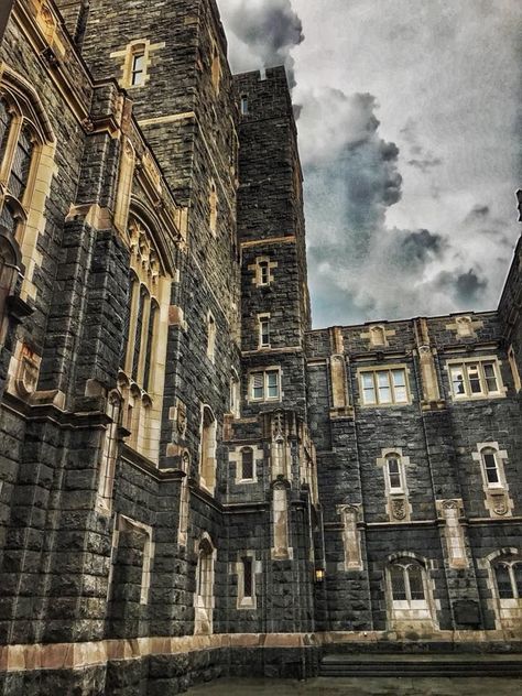 Pic of the Day - West Point - The U.S. Military Academy  #WestPoint #USMA #BookDirect #hudsonvalley #bedandbreakfast #bnb #realbnbhv #top25bnb_usa #TripAdvisorHallofFame #stayselect West Point Aesthetic, Military School Aesthetic, Westpoint Academy, West Point Military Academy, Magic Tower, Fanart Aesthetic, Magic Academy, Military School, Books Fanart