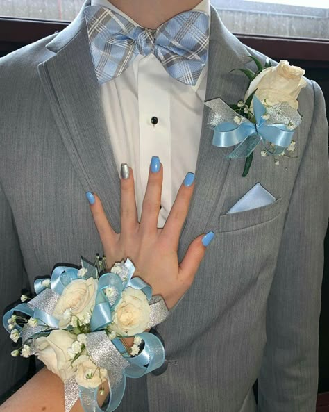 Light Blue Boutonniere Prom, Boutineer And Corsage Ideas Prom, Blue And White Corsage And Boutonniere, Baby Blue Corsage And Boutonniere, Corsage And Boutonniere Set Blue, Corsages For Prom Blue, Light Blue Corsage And Boutonniere, Light Blue Prom Corsage, Baby Blue Corsage