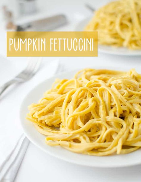 Vegan Pumpkin Fettuccini! Yes, alfredo sauce can be healthy! Made with a secret ingredient, this sauce is creamy, slightly sweet with a hint of nutmeg and sage. You have to try this! You will never go back to regular alfredo sauce again! Dairy Free Soup, Quick Pasta Recipes, Fall Vegan Recipes, Creamy Pasta Recipes, Quick Vegan Meals, Vegetarian Pasta Recipes, Vegan Recipes Beginner, Vegan Main Dishes, Fettuccine Alfredo