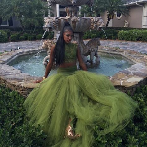 Pinterest: @ Princessishereo ✨ Prom Dresses High Neck, Girls Evening Dresses, Dresses High Neck, Prom Goals, High Neck Prom Dress, Green Two Piece, Custom Dress, Wedding Store, African Girl