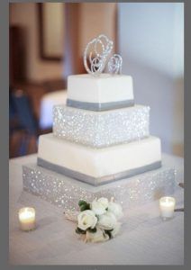 This cake is undeniably elegant - but just wait til you see the shoes! +18 Dazzling Glitter Wedding Ideas Sparkle Cake, Cake Beautiful, Cake Topper Initials, Monogram Cake Toppers, Creative Wedding Cakes, Glam Bride, Monogram Cake, Torte Cupcake, Winter Wedding Cake