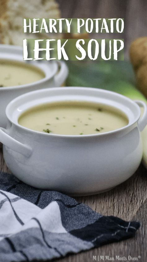 Potato And Leak Soup, Leeks Soup Recipes, Fruit Pastries, Potato Leek, Potato Leek Soup, Hearty Soup, Vegetarian Salads, Pastry Pie, Leek Soup