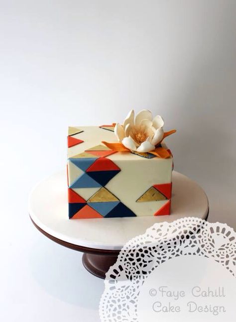 Geometric designs square cake Square Cake Design, Cake Design For Men, Geometric Cake, New Birthday Cake, Fondant Cake Designs, Buttercream Cake Decorating, Beautiful Cake Designs, Wilton Cake Decorating, Square Cake