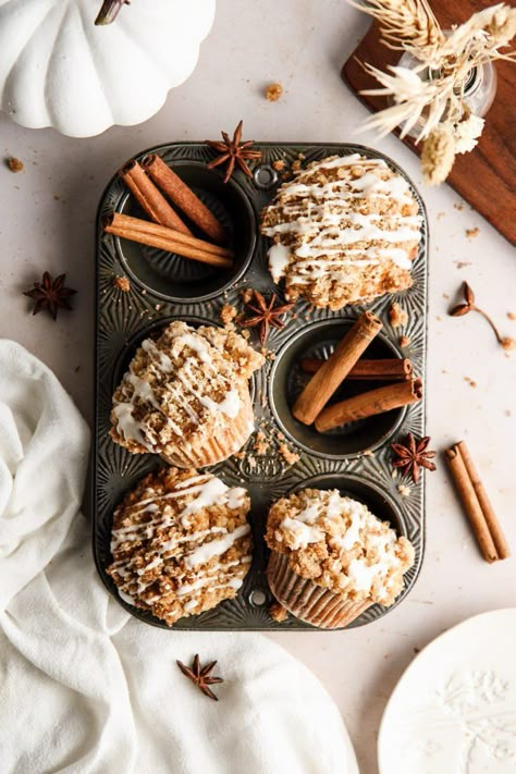 Giant Pumpkin Muffins, Chai Pumpkin Muffins, Pumpkin Coffee Muffins, Fall Baking Photography, Fall Inspired Muffins, Pumpkin Coffee Cake Muffins, Maple Pumpkin Muffins, Fall Food Aethstetic, Fall Baking Pumpkin