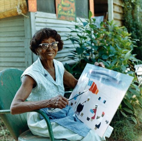 beloved southern folk artist clementine hunter | Jama's Alphabet Soup Hunter Painting, Clementine Hunter, Natchitoches Louisiana, Louisiana Woman, Louisiana History, Romare Bearden, Louisiana Travel, Louisiana Art, Outsider Artists