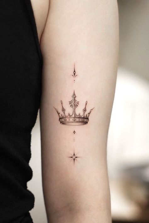 Hand Placement Tattoos For Women, Butterfly And Crown Tattoo, Mm Tattoo Ideas, Fineline Crown Tattoo, Crown Tattoo Design For Women Queens, Queen Crown Tattoos For Women, Gothic Crown Tattoo, Feminine Crown Tattoo, Crown Minimalist Tattoo