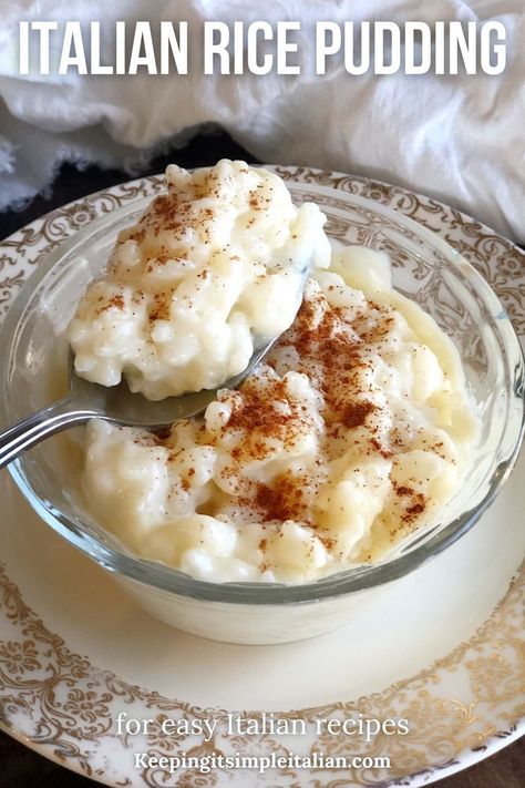 This arborio rice pudding (Italian rice pudding) is the creamiest most delicious rice pudding you can make. It is easy and delicious and everyone will love it. Arborio Rice Pudding, Creamiest Rice Pudding Recipe, Old Fashioned Rice Pudding, Baked Rice Pudding, Comfort Food Desserts, Dessert Thermomix, Rice Pudding Recipes, Creamy Rice Pudding, Italian Rice