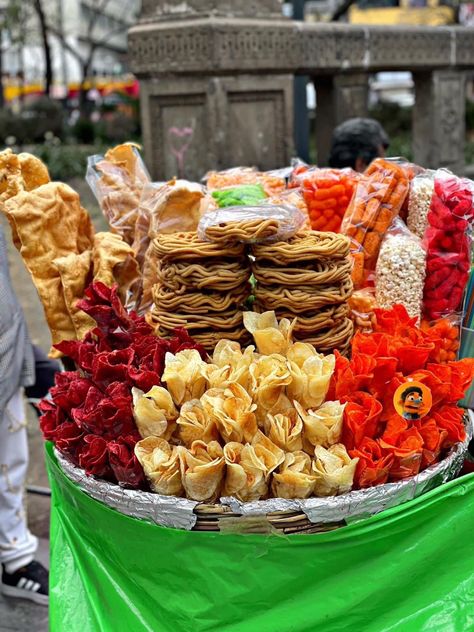 Mexico Aesthetic Food, Mexico Street Food, Mexico City Vacation, Aesthetic Mexico, Mexican Things, Mexico Aesthetic, I Miss My Family, City Vacation, Lantern Festival